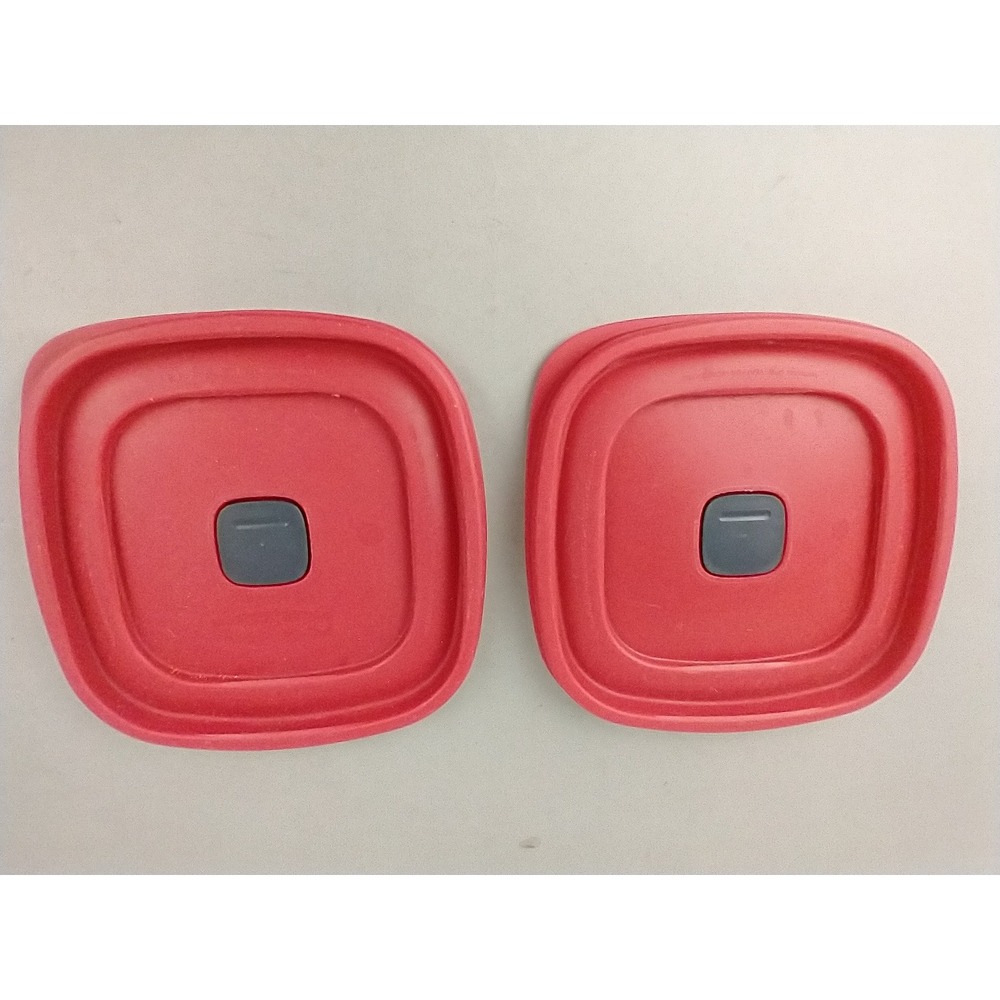 Rubbermaid Vented Easy Find Replacement Lids 6.5" SQUARE red 2D85 Lot of 2